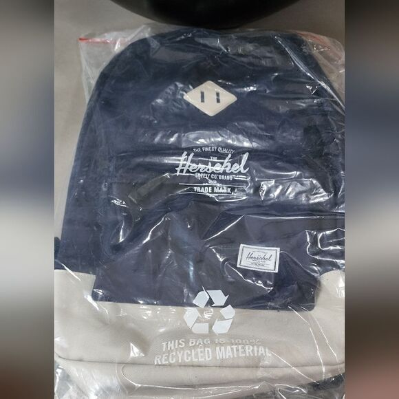 Herschel Heritage Backpack            (Peacoat/Light Pelican) - Picture 5 of 5
